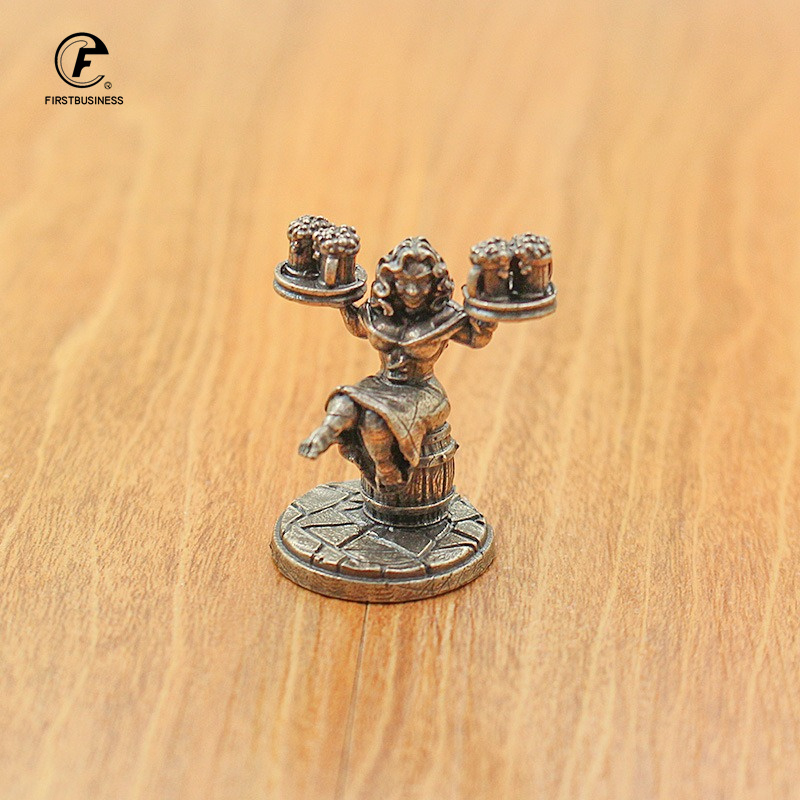 Vintage White Brass Miniature  - đánh giá và giá Board Game Vantage