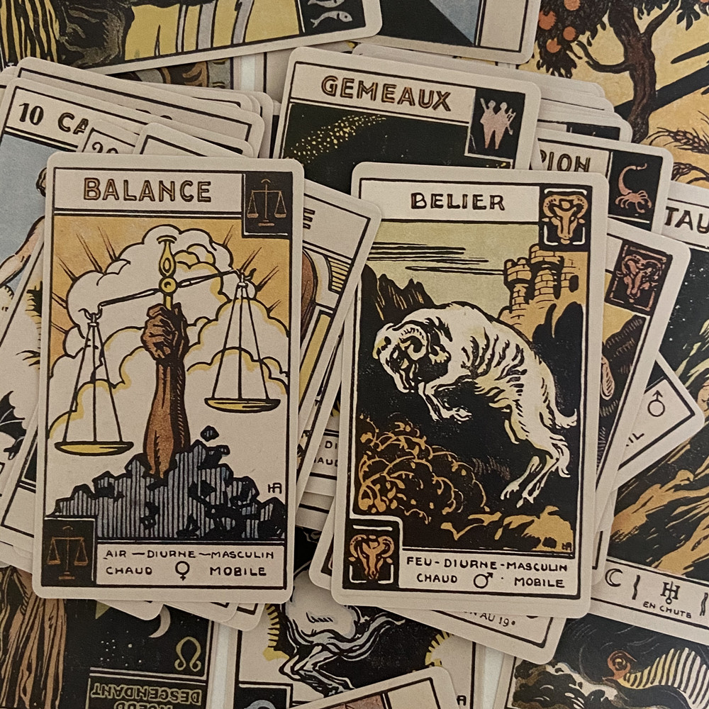 vintage zodiac oracle cards 48 - đánh giá và giá Board Game Vantage